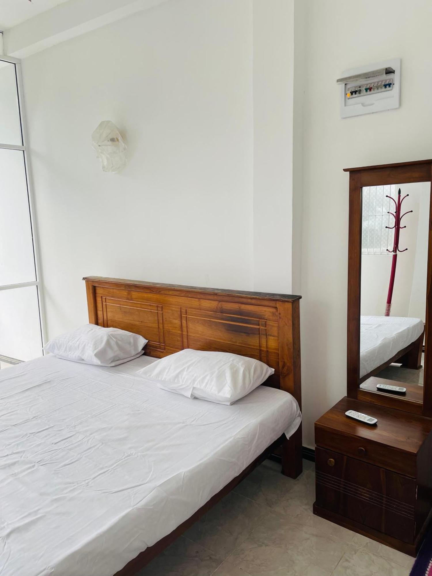 Star Village Hostel Kandy Bagian luar foto